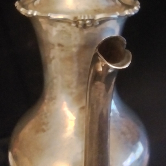 Antique tea or coffee pot - Picture 2 of 15